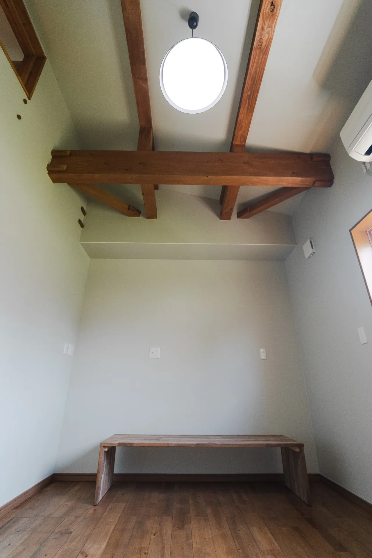 省エネ遮熱クロスで冷暖房費50%削減しませんか。